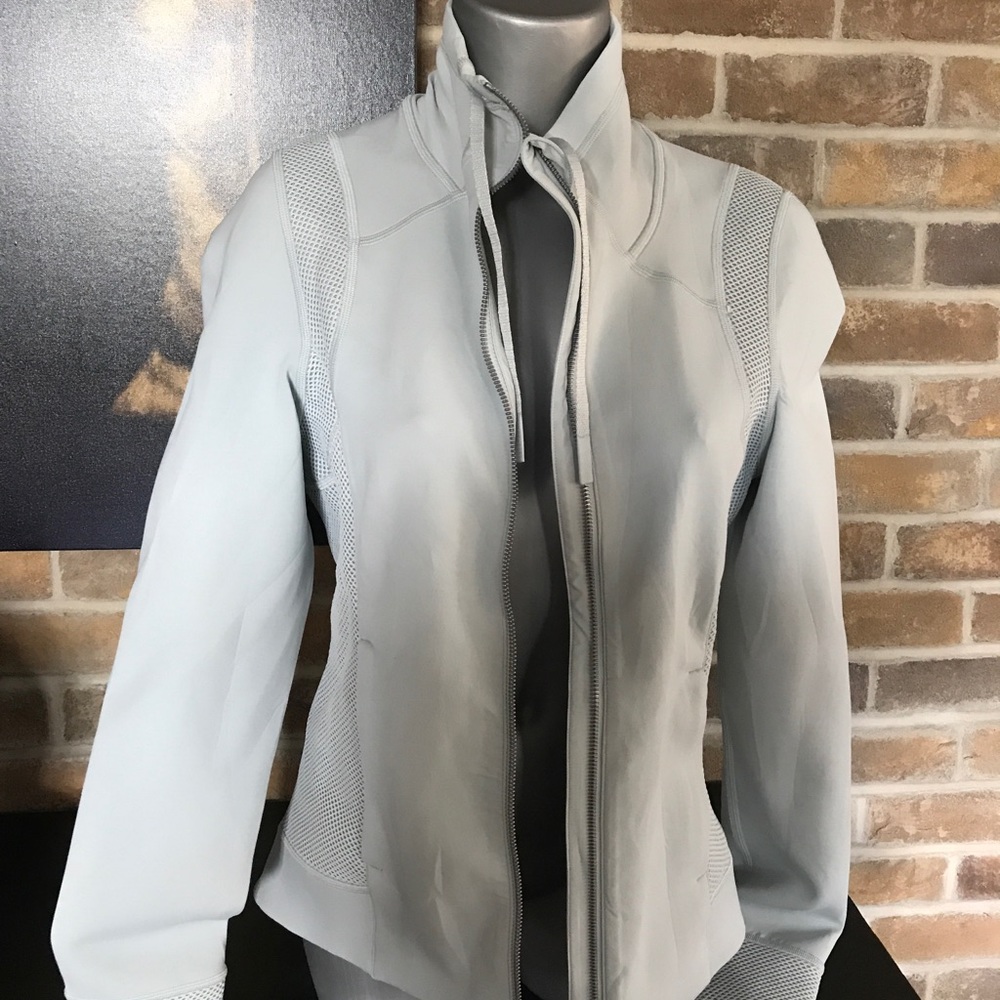 Lululemon ice blue scuba jacket NEW 10